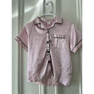 SHEIN pink and black trim girls satin short sleeve pajamas 18